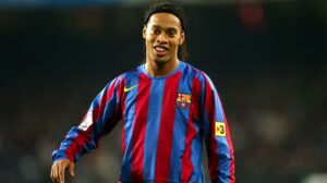 Ronaldinho đã không ngần ngại bày tỏ sự ủng hộ đối với Ousmane Dembele