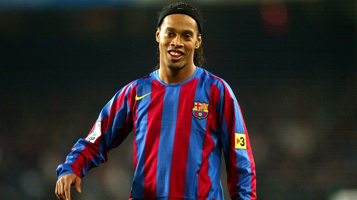 Ronaldinho đã không ngần ngại bày tỏ sự ủng hộ đối với Ousmane Dembele